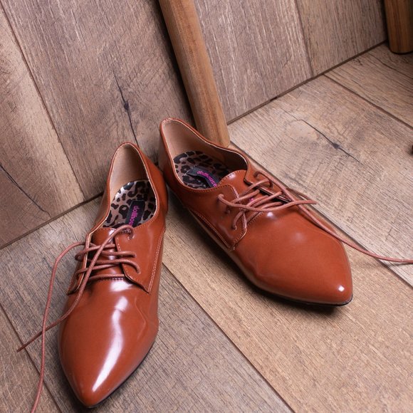 Tan Flats - Picture 1 of 5